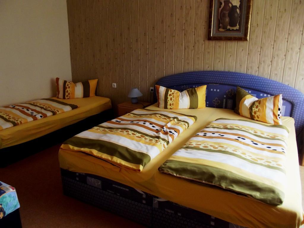 Pension Lindenhof Kachlin Habitación foto